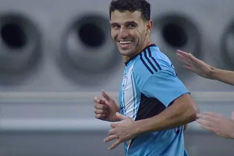 راهن على نفسه وربح.. حمدي فتحي "المصاب" يستعيد ذاكرة التهديف مع الوكرة